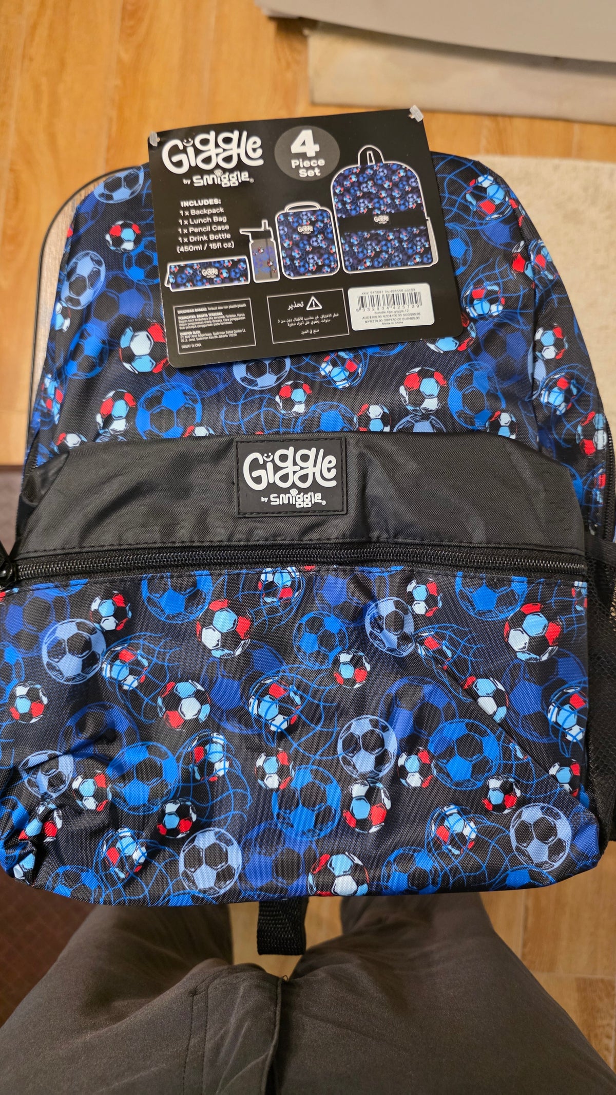 Giggle By Smiggle 4 Piece Bundle blue soccer balls