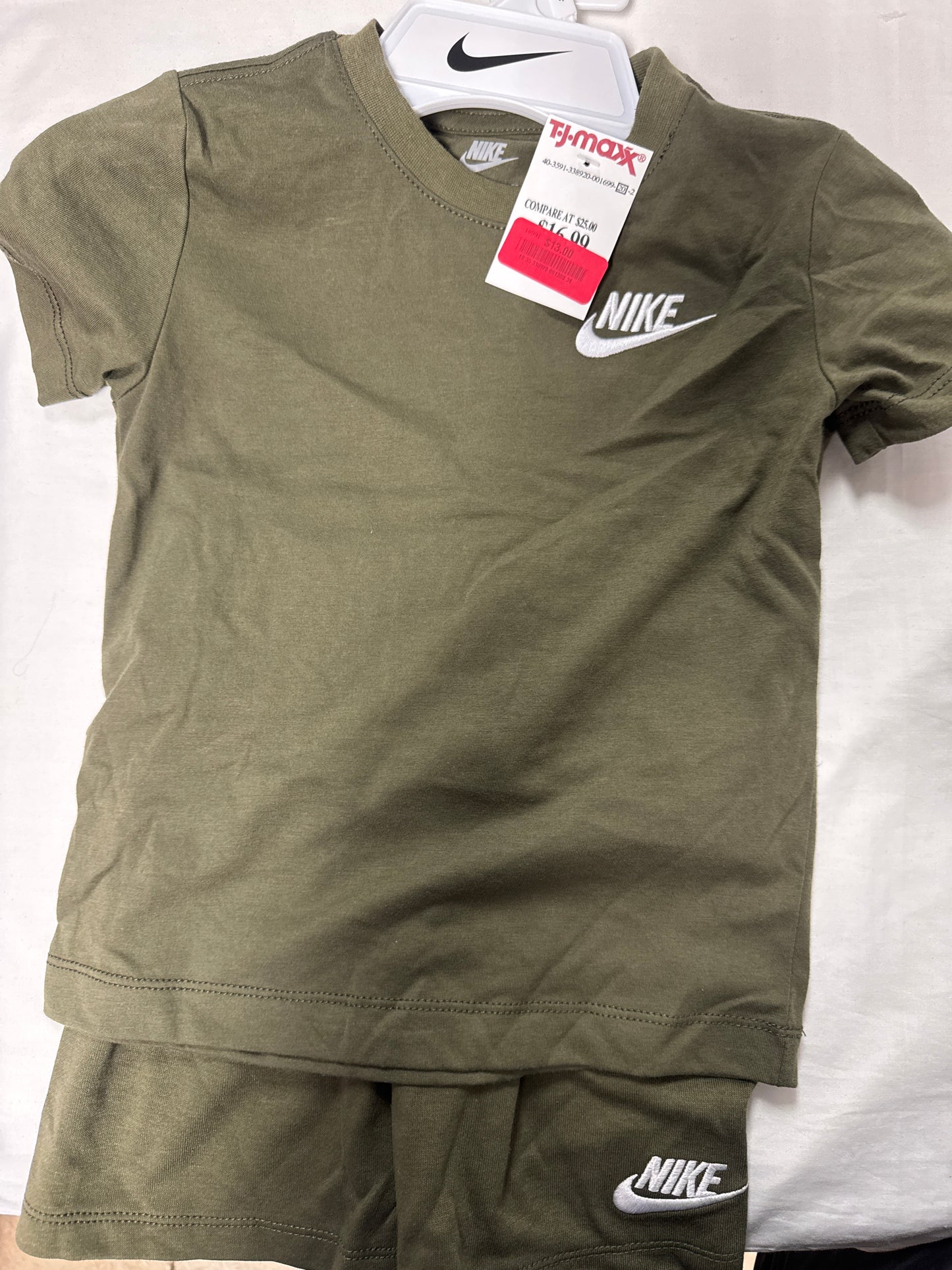 TJMAXX Nike Child 2pc Medium Olive