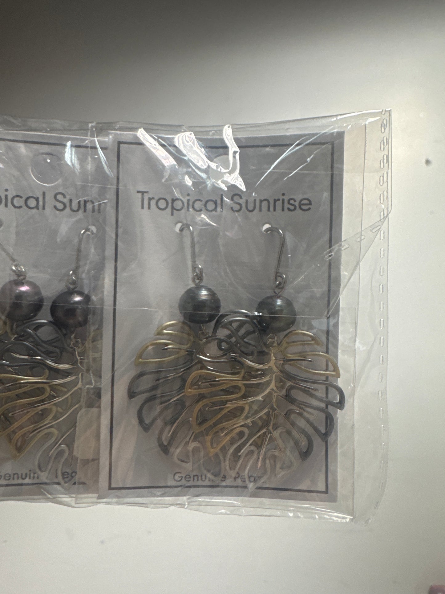 Tri-Color Copper FW Pearl Earrings - Large Monstera Leaf (Black)