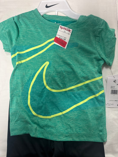 TJMAXX Nike Boys 2pc Black and Green Shirts/Shorts