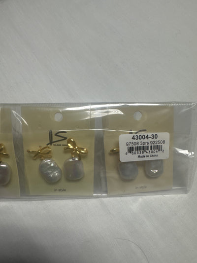 Fresh Water Pearl Gold-Filled Silver Pin Earrings