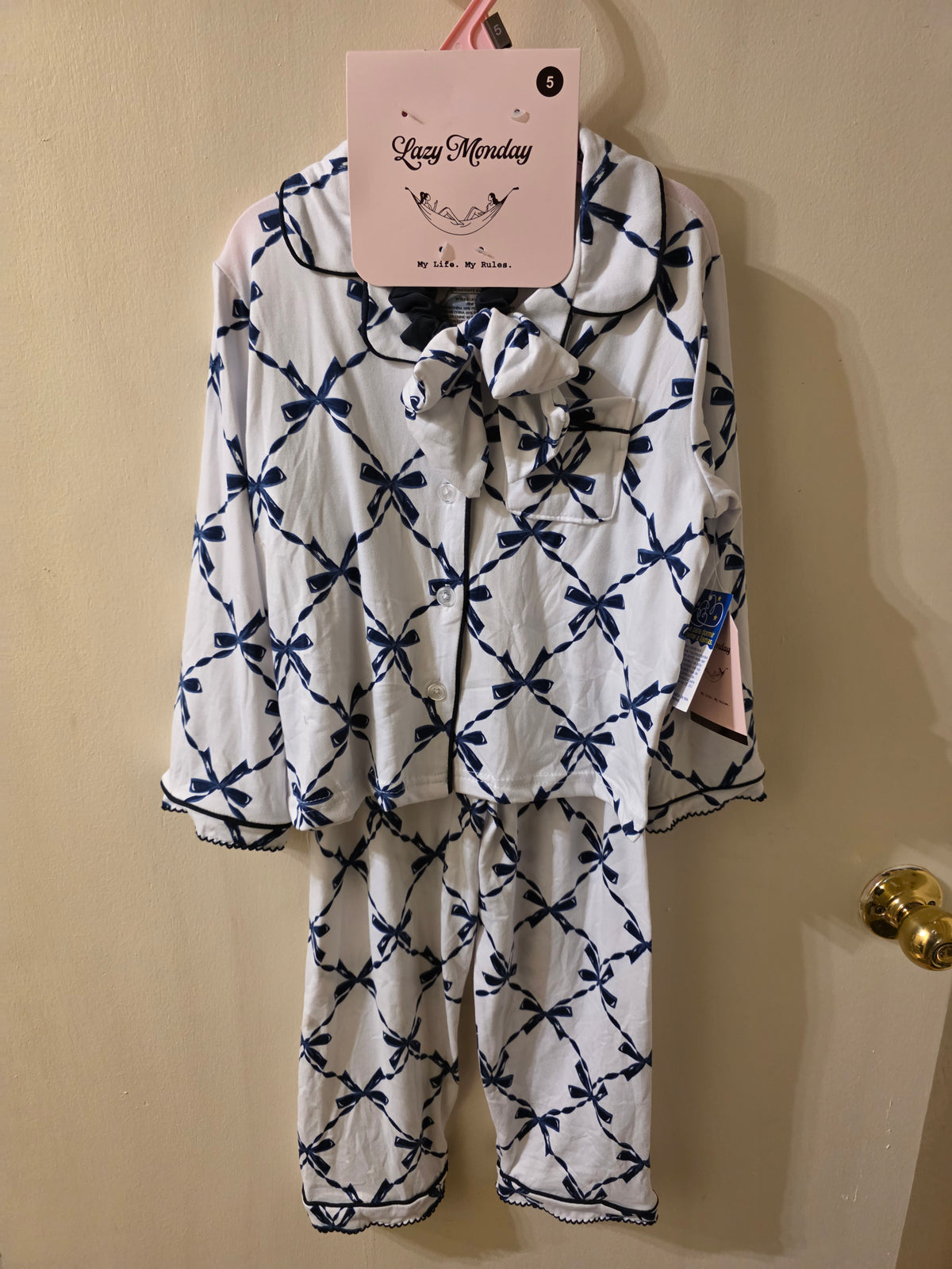 Lazy monday Pajamas ross hnl 2026