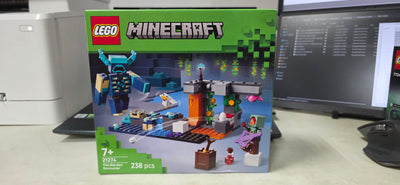 Lego Minecraft The Warden Encounter 21274