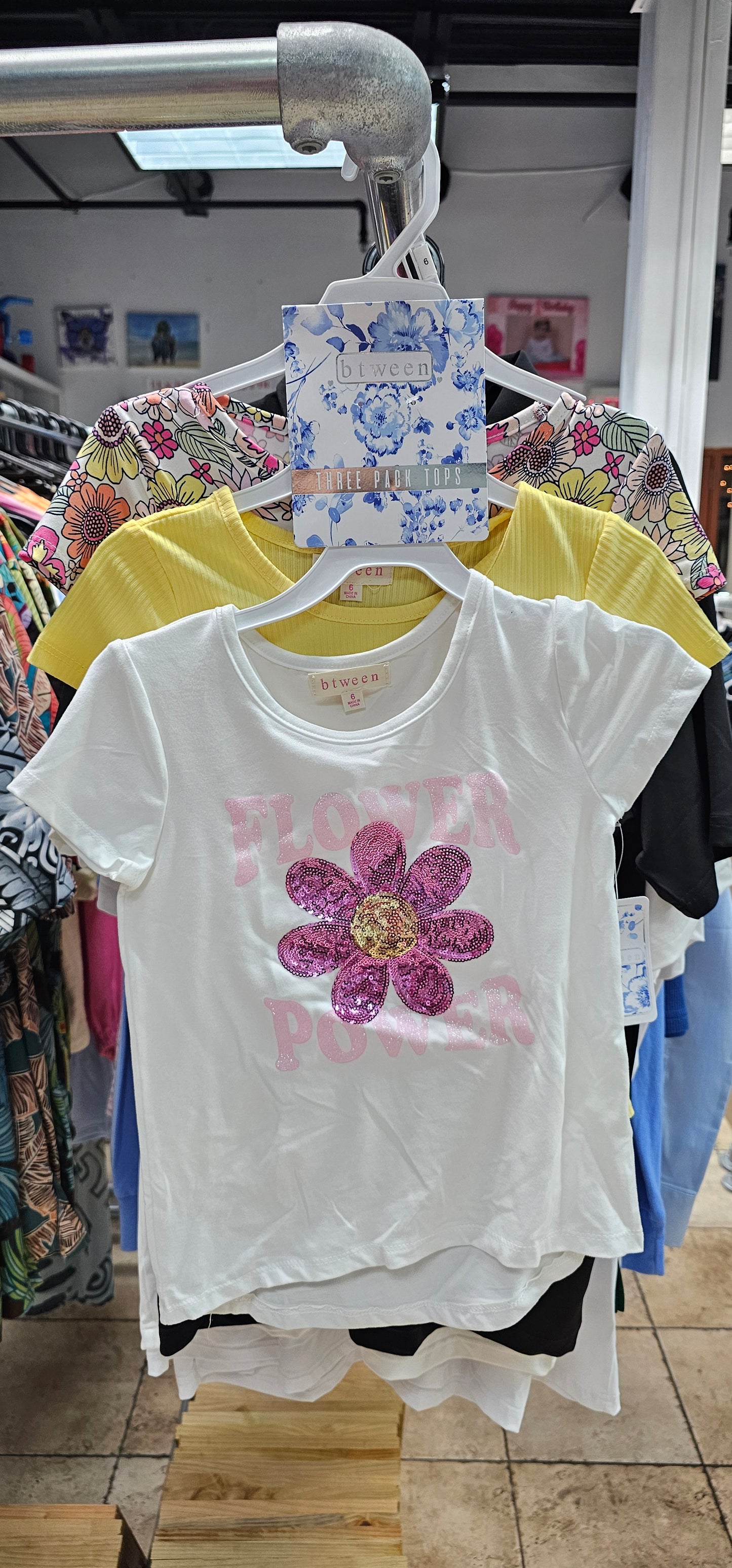 rs btween 3 pack girls tops flower power white , yellow and big flowers size 6